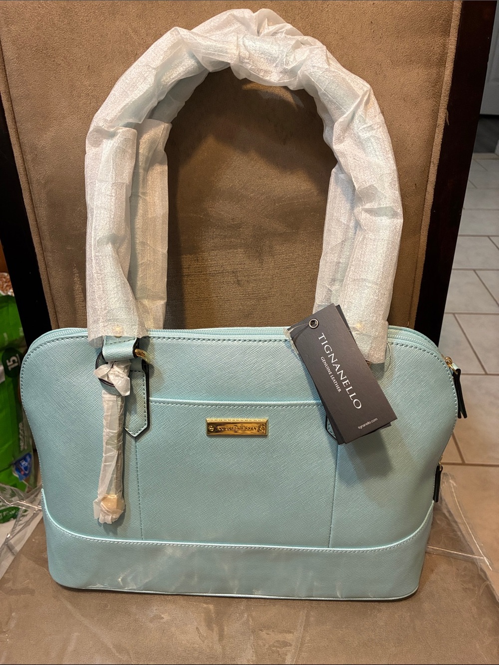 Tignanello🥳HP🥳Powder Blue Leather Purse